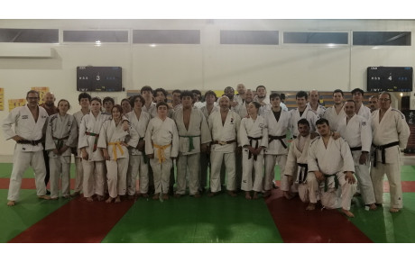 Remise des nouvelles ceintures avec la présence de Larbi BENBOUDAOUD, 7eme Dan, Vice Champion Olympique 2000, champion du Monde.